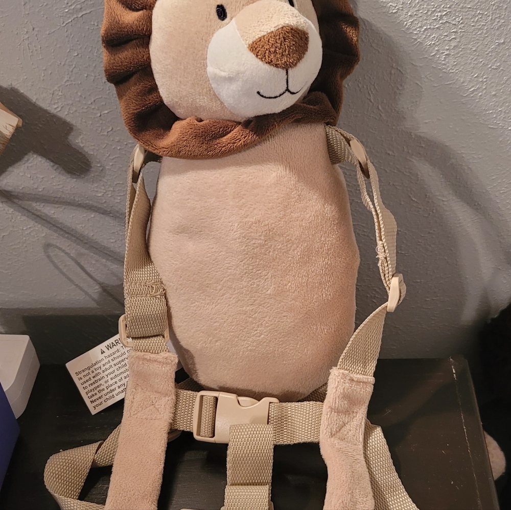Gold bug toddler lion plush toy safety harness backpack with walking leash strap